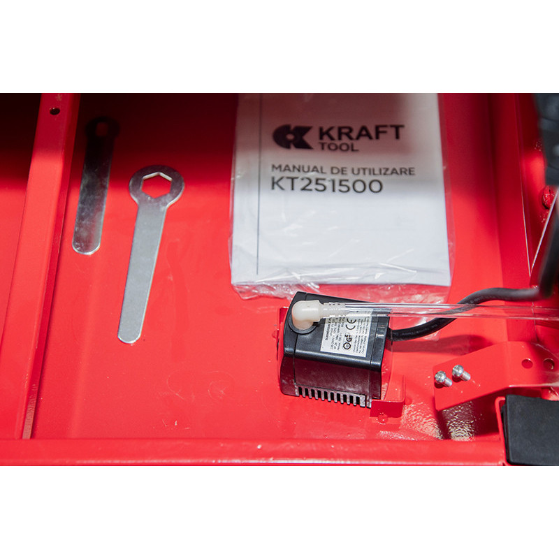 Плиткорез электрический 1500W 250*25.4*2.4mm KT251500 KraftTool