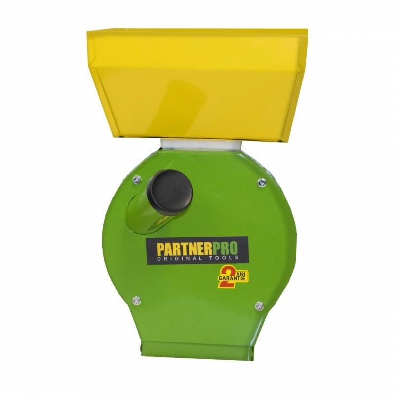 Кормоизмельчитель PartnerPro PP3900