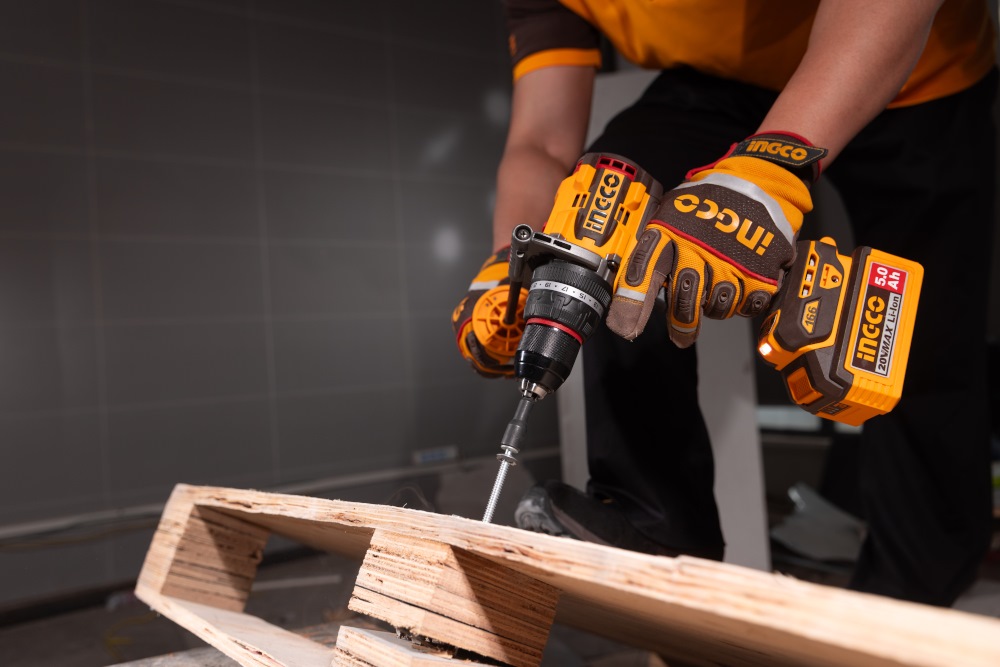 Aккумуляторный ударный шуруповёрт 166N.m INGCO CIDLI201668