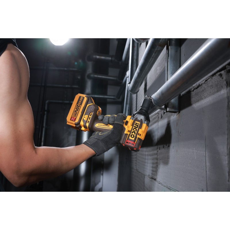 Гайковёрт аккумуляторный ударный CIWLI2050  220V/2*4A INGCO