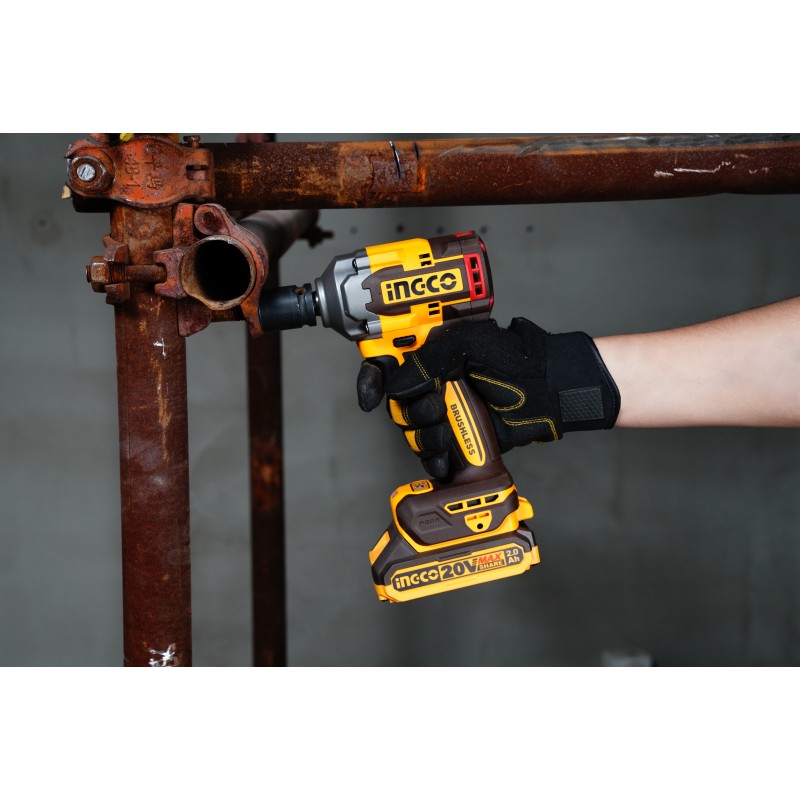 Гайковёрт аккумуляторный ударный Li-Ion 20V/2*2Ah 400Nm INGCO...