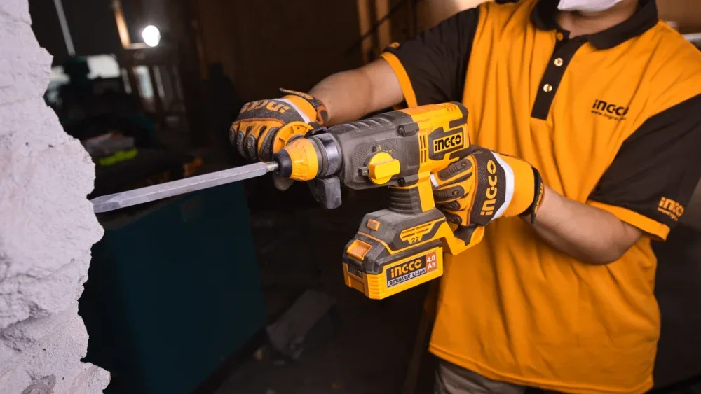 Перфоратор аккумуляторный 20V INDUSTRIAL INGCO CRHLI212282 20V/2*4A