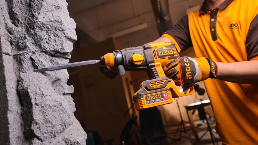 Перфоратор аккумуляторный 20V INDUSTRIAL INGCO CRHLI212282 20V/2*4A