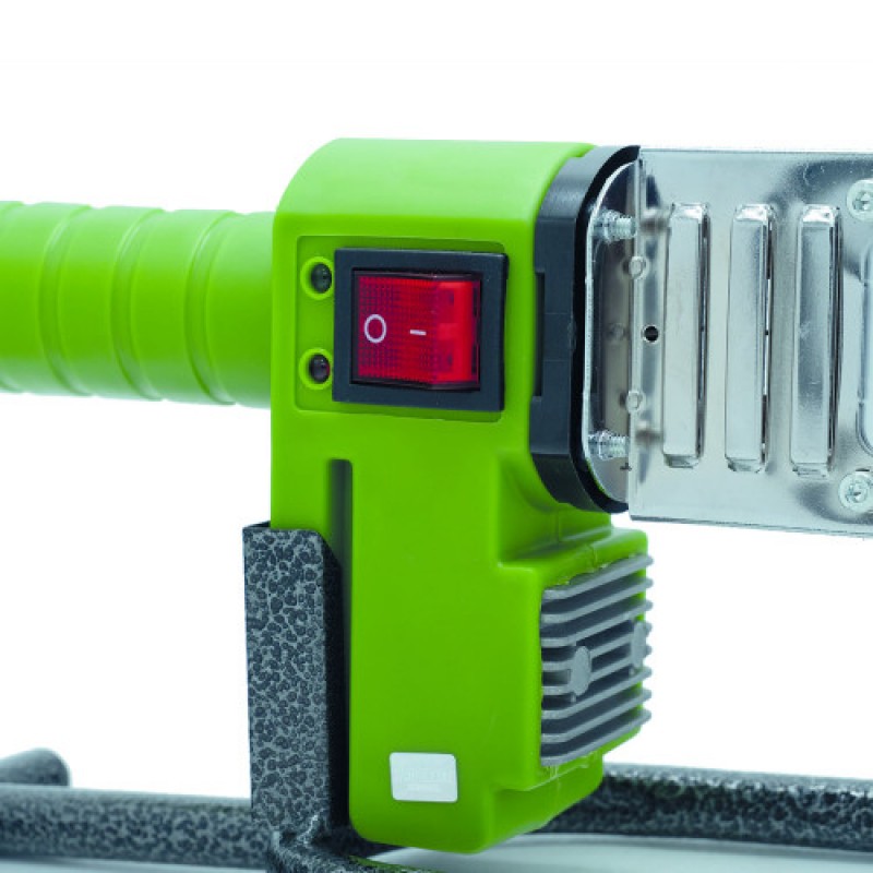 Паяльник для пластиковых труб Procraft PL1900 в работе