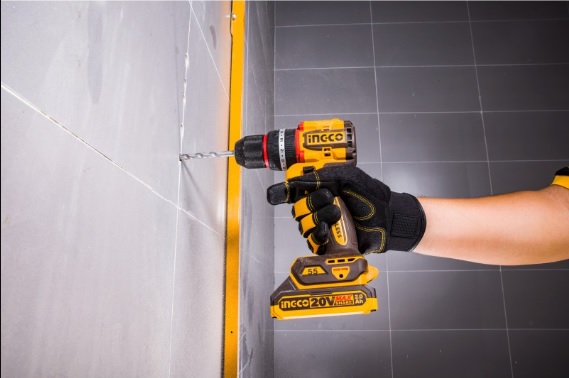 Aккумуляторный ударный шуруповерт 2*2.0 Ah INGCO 55Nm CIDLI20558